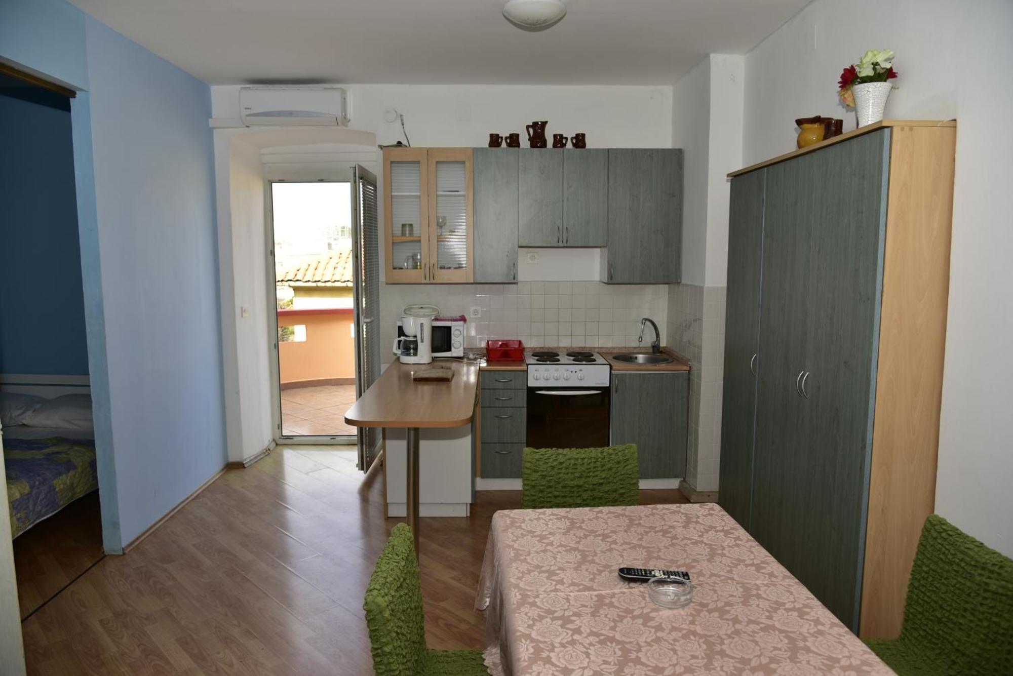 Apartments Ivka مالينسكا المظهر الخارجي الصورة